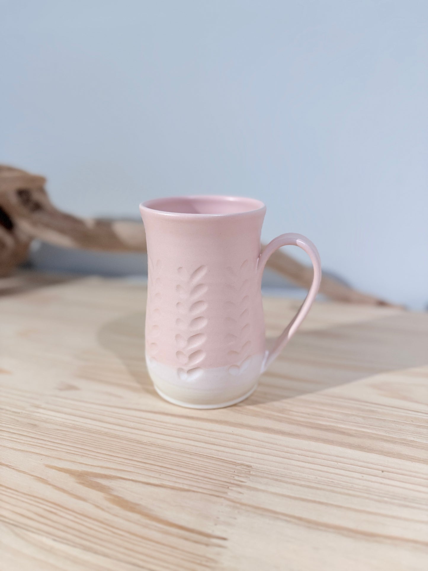 Carved Mug/ Light pink/ Herringbone