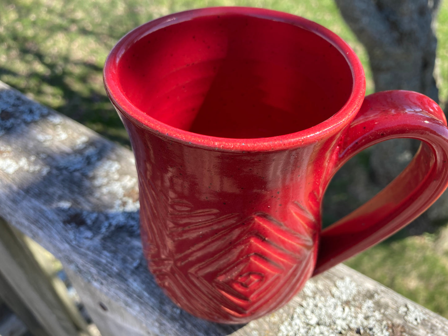 Carved Mug / Red